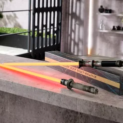 Outlet Disney Store Ensemble de gardes de sabre laser Shin Hati et Baylan Skoll, Star Wars: Ahsoka