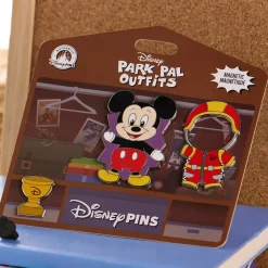 Discount Disney Store Ensemble de pin's magnétiques Mickey shérif et catcheur Disney Park Pal Outfits