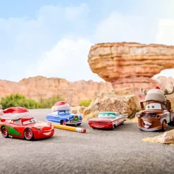 New Disney Store Ensemble de voitures miniatures Disney Pixar Car spécial Noëls