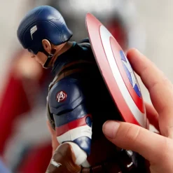 Disney Store Figurine Captain America articulée et parlante - 25 cm