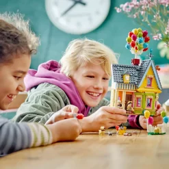 Sale Disney Store LEGO Disney et Pixar 43217 La maison de Là-haut