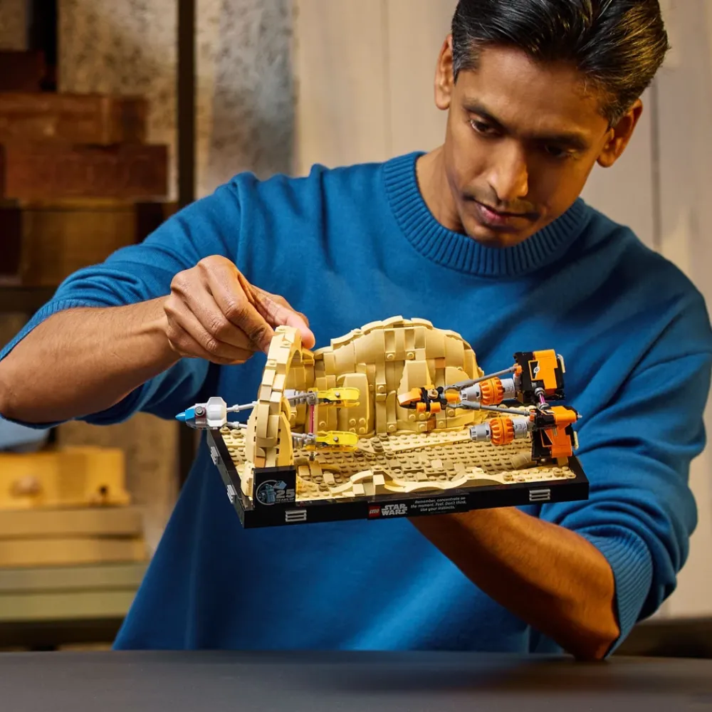 Hot Disney Store LEGO Star Wars Diorama de la course de podracers de Mos Espa 75380