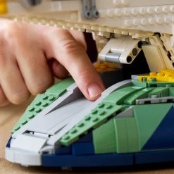 Sale Disney Store LEGO Star Wars Le vaisseau de classe Firespray de Jango Fett 75409