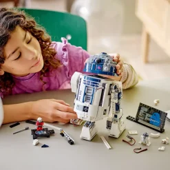 Sale Disney Store LEGO Star Wars R2-D2 75379