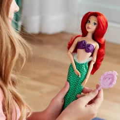 New Disney Store Poupée classique Ariel, La Petite Sirène
