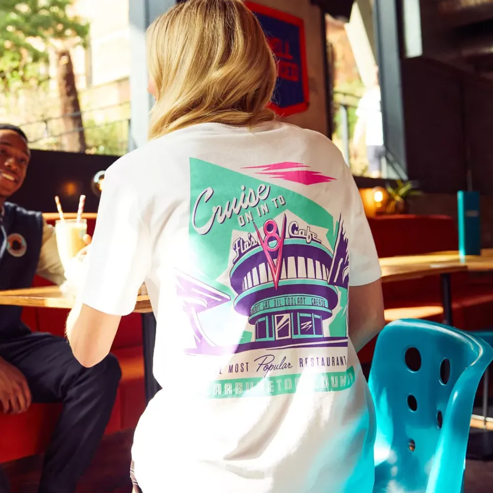 Discount Disney Store T-shirt Café V8 de Flo blanc pour adultes, Disney Pixar Cars